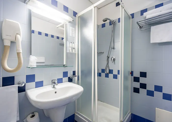 فندق Europa Palace 4*