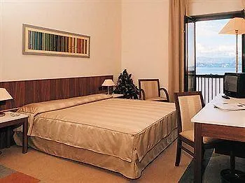 فندق Europa Palace 4*