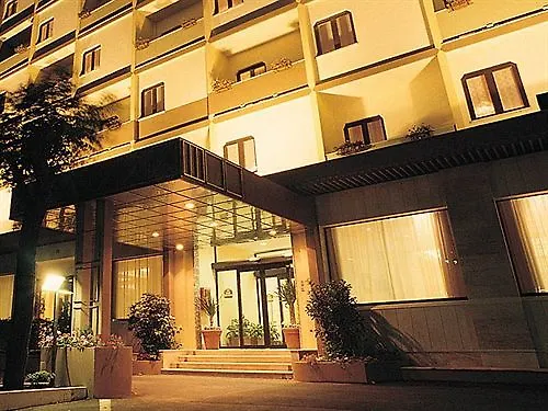 Europa Palace فندق 4*