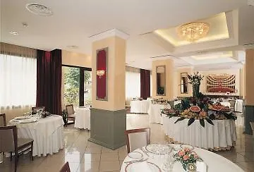 فندق Europa Palace 4*